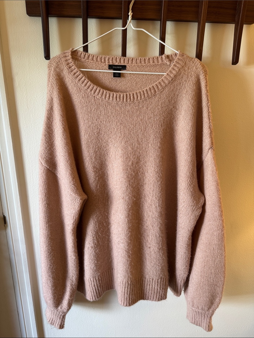 Halogen Women’s Crewneck Sweater in Pale Pink